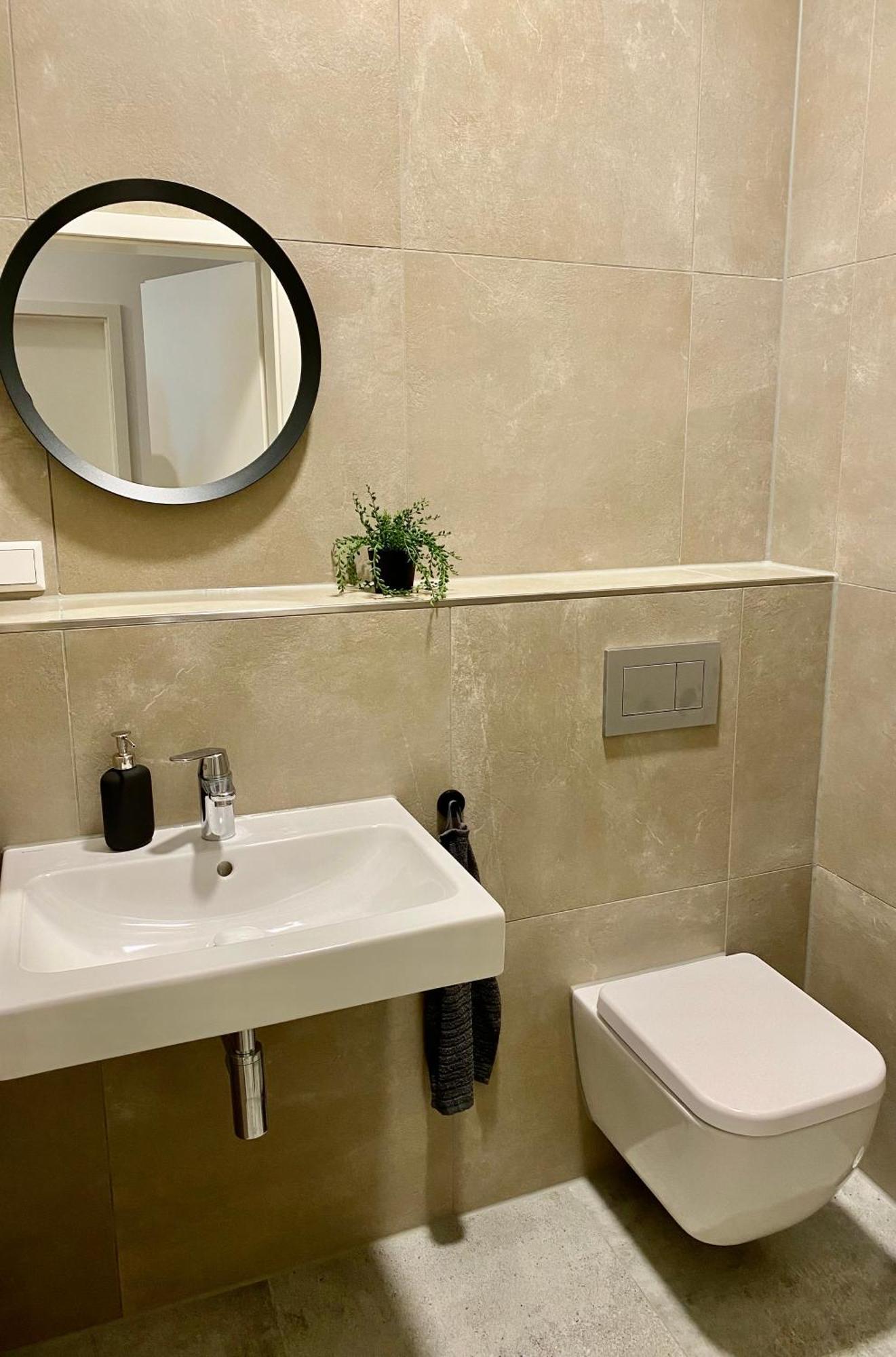 Exklusive 82 Qm Loftwohnung Mit Tiefgarage Und Sued-Balkon Zentral Titisee-Neustadt Luaran gambar